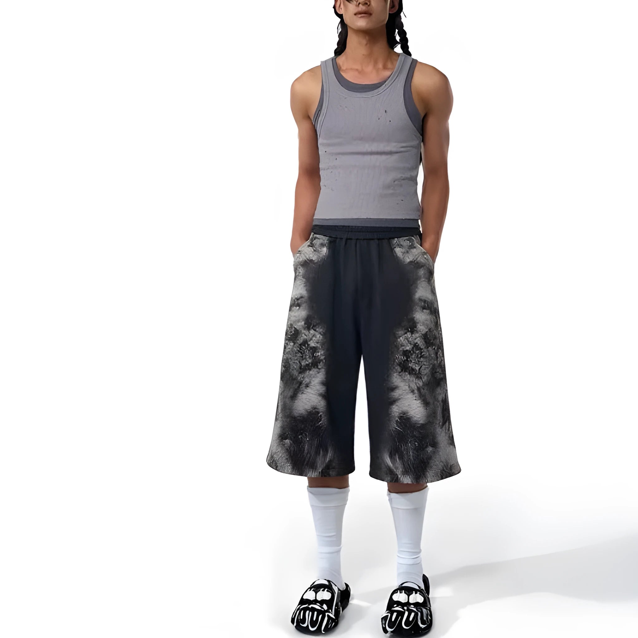 Loose trousers set with printed hoodie, trousers, and seven-inch pants in trendy streetwear style