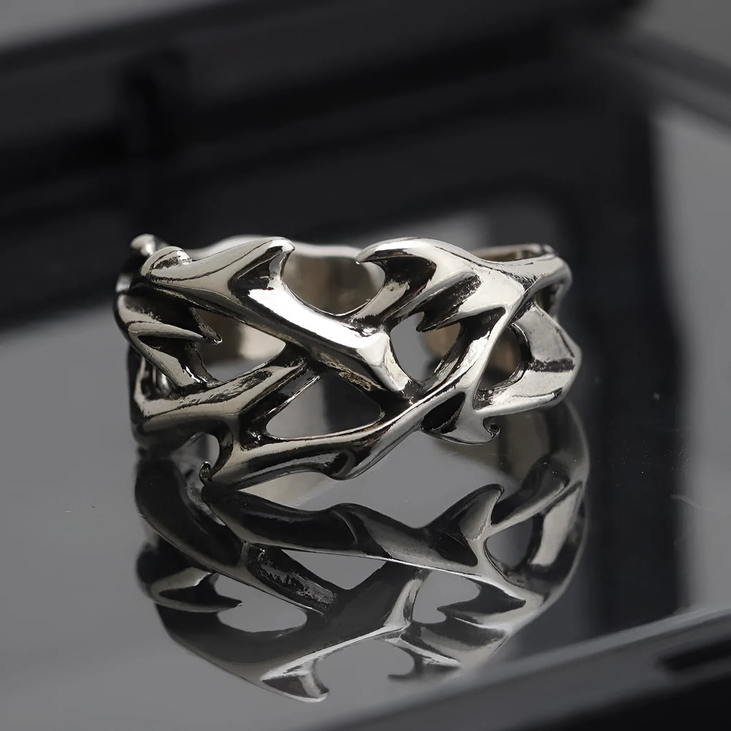 Geometric thorn flower ring with adjustable opening in J2150 colour