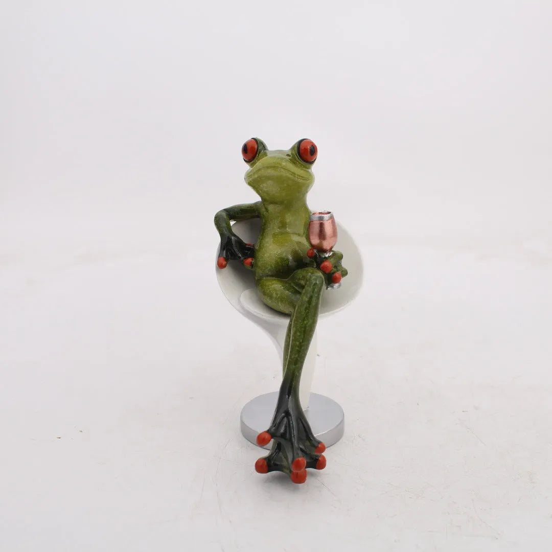 Green resin frog sculpture measuring 6cm high with rustic pastoral detailing for shelf or desk decoration