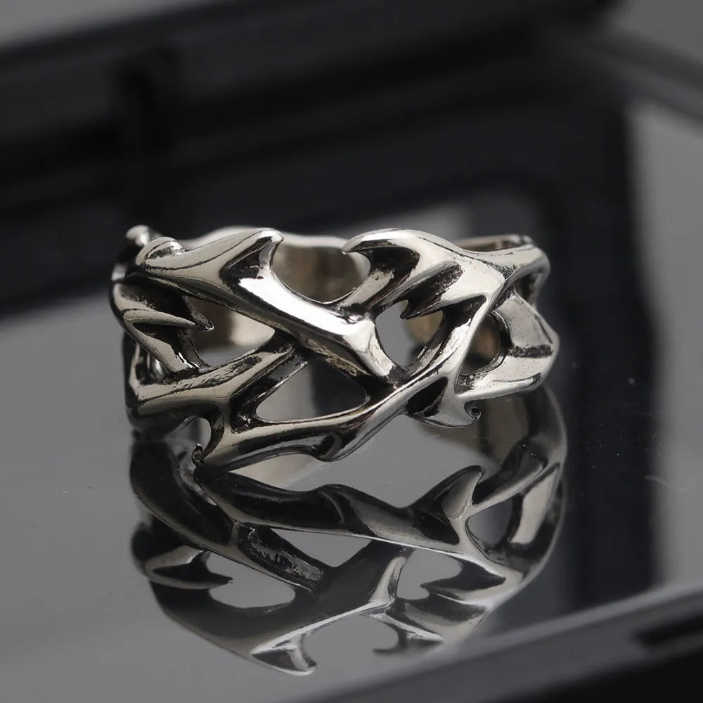 Geometric thorn flower ring with adjustable opening in J2150 colour