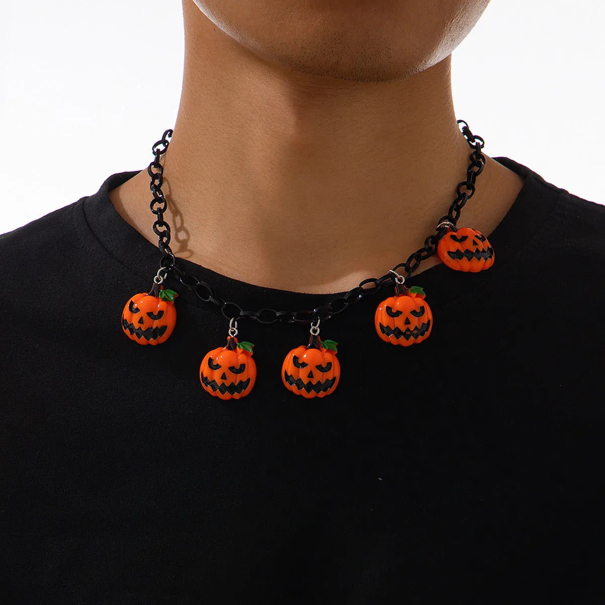 Halloween necklace with cartoon pumpkin acrylic pendant on plastic chain in mixed colour 06705