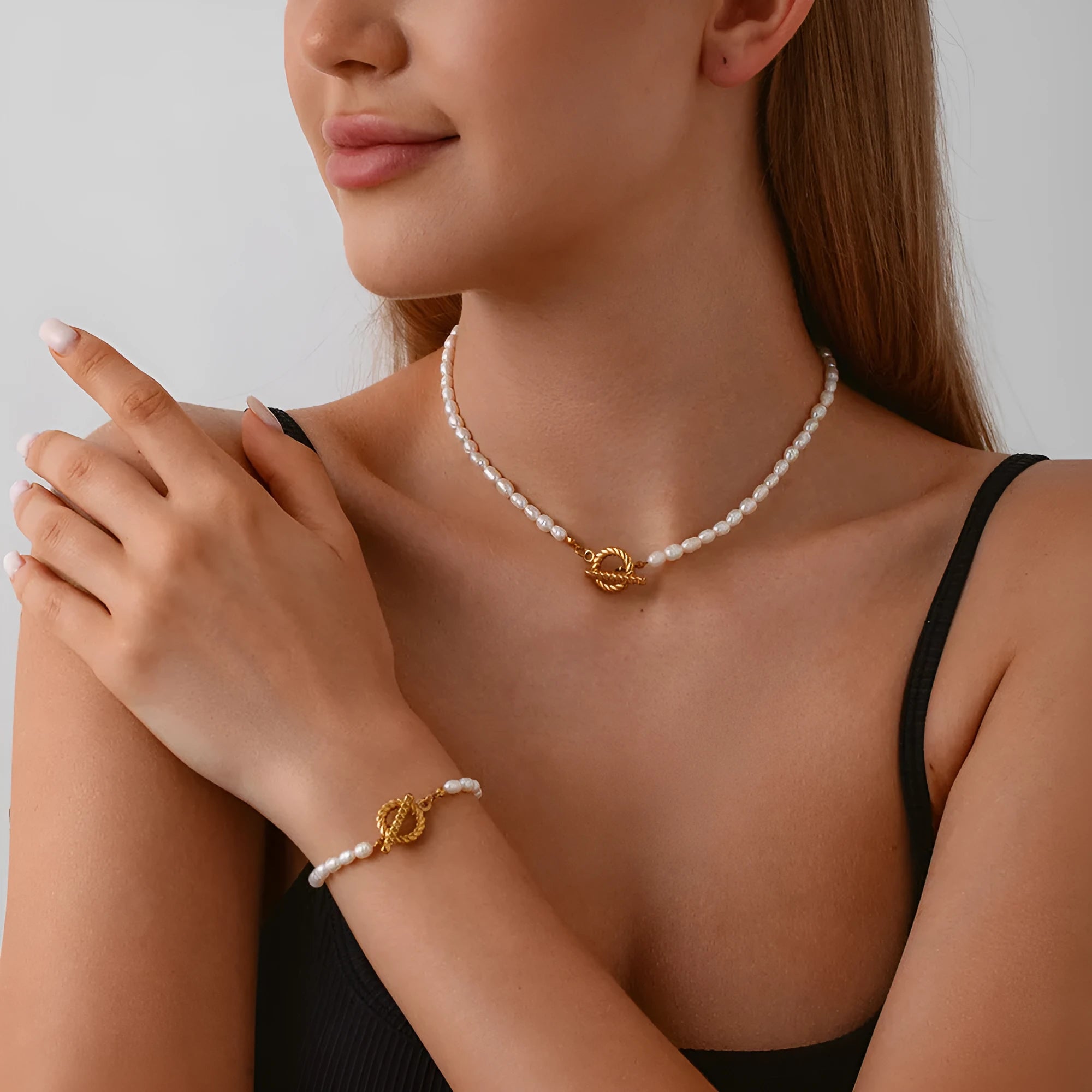 Freshwater pearl necklace and bracelet set in stainless steel with adjustable 41-50cm clavicle chain