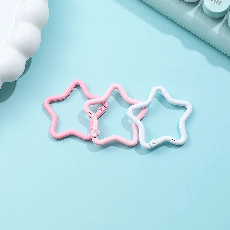 Zinc alloy five-pointed star keychain in macaron colour options for backpack decoration