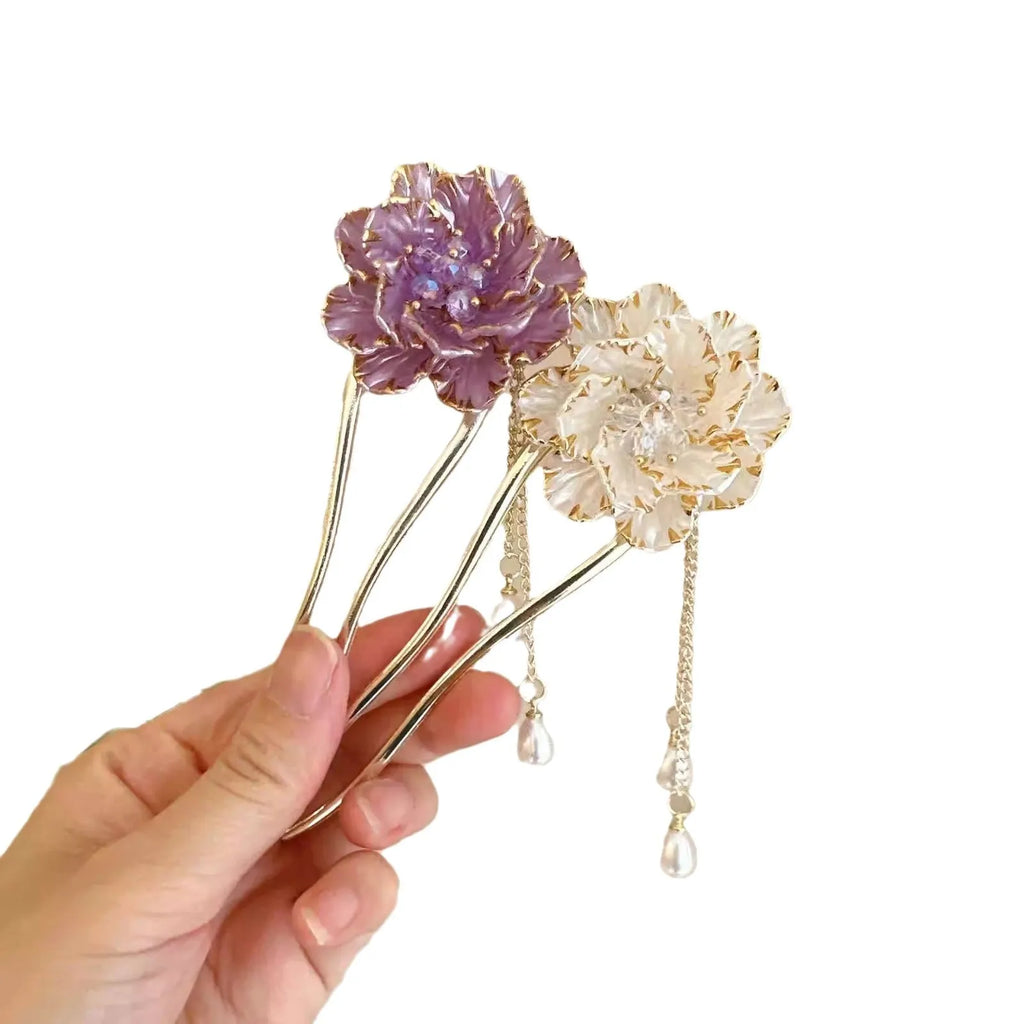 Retro U-shaped hairpin with peony flower and tassel design in alloy construction
