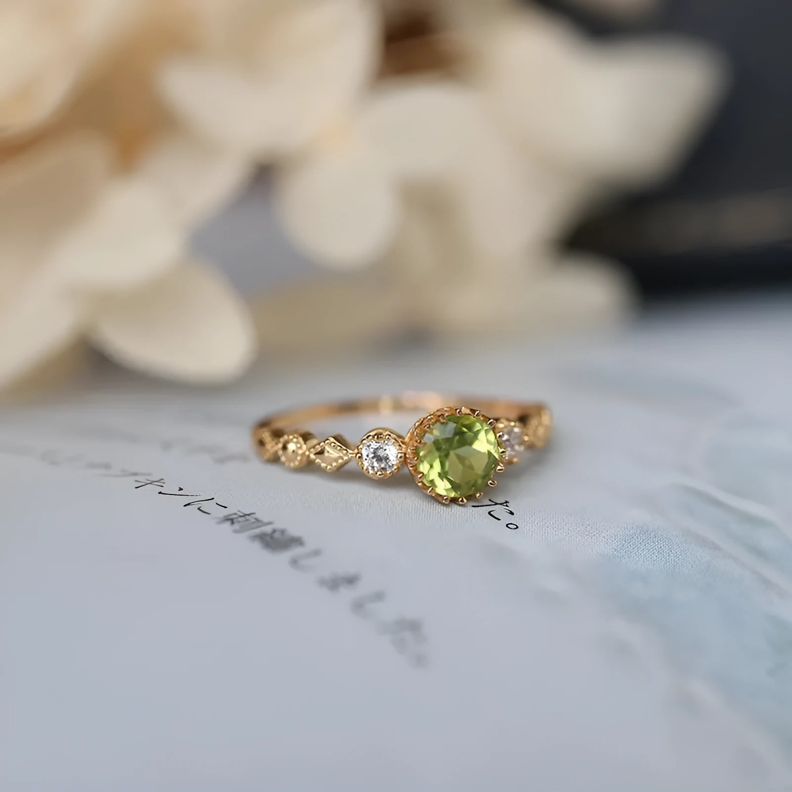 Copper geometric quadrilateral imitation peridot ring in Japanese retro artistic style