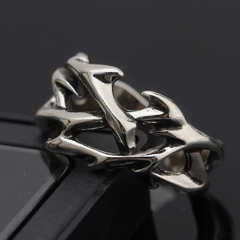 Geometric thorn flower ring with adjustable opening in J2150 colour