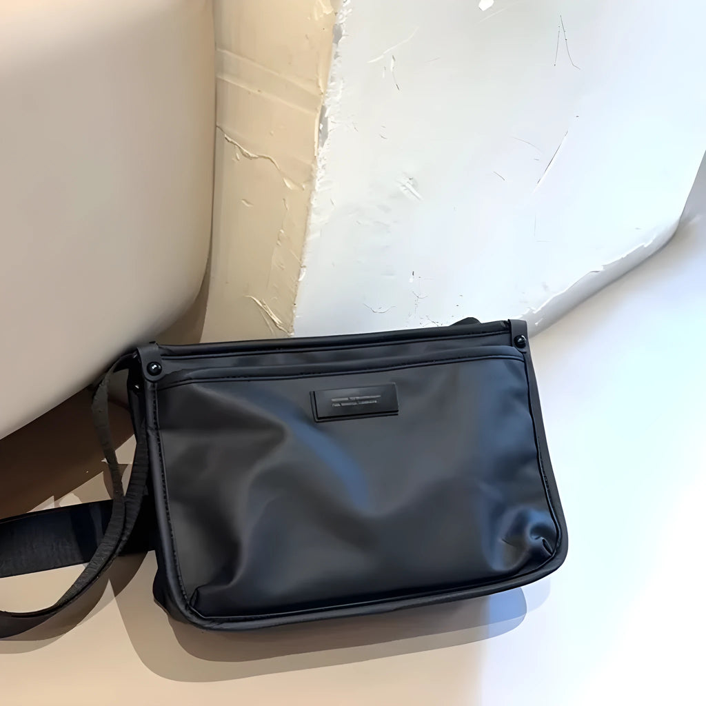 Unisex casual retro crossbody bag in Oxford cloth, small square shape, cool trendy style, single bag without ornaments