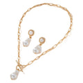 Retro baroque pearl pendant necklace and matching ear stud set in gold tone