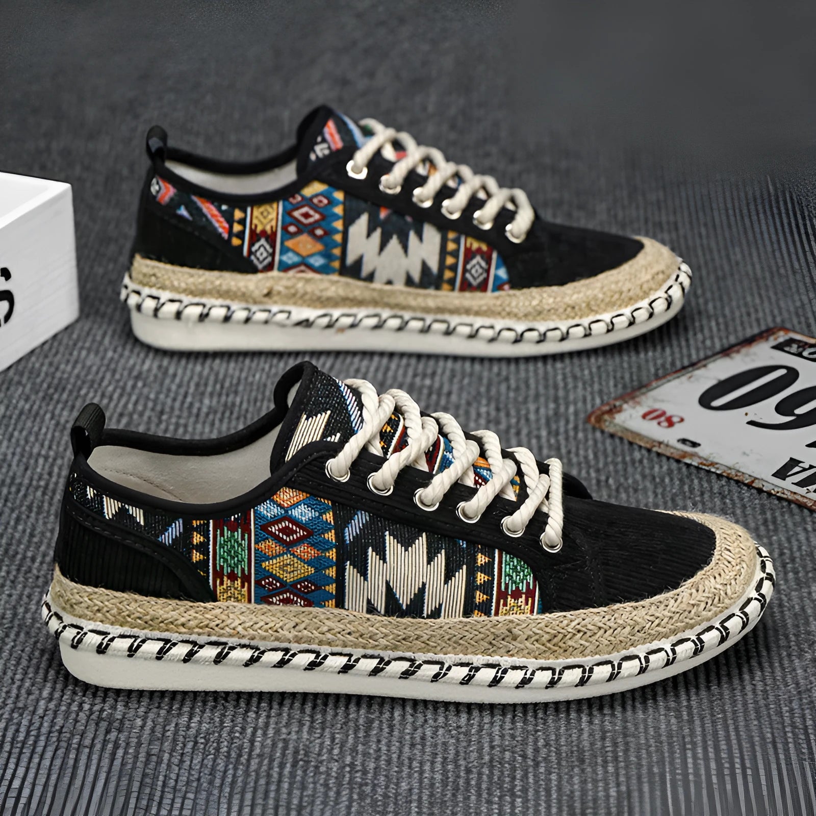 Men's breathable cloth casual shoes in beige with round toe and colour-matched design
