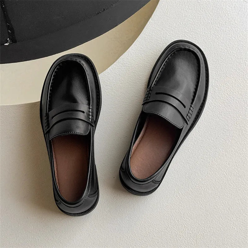 Men's slip-on retro casual shoes in brown with microfiber upper and rubber sole, side view.