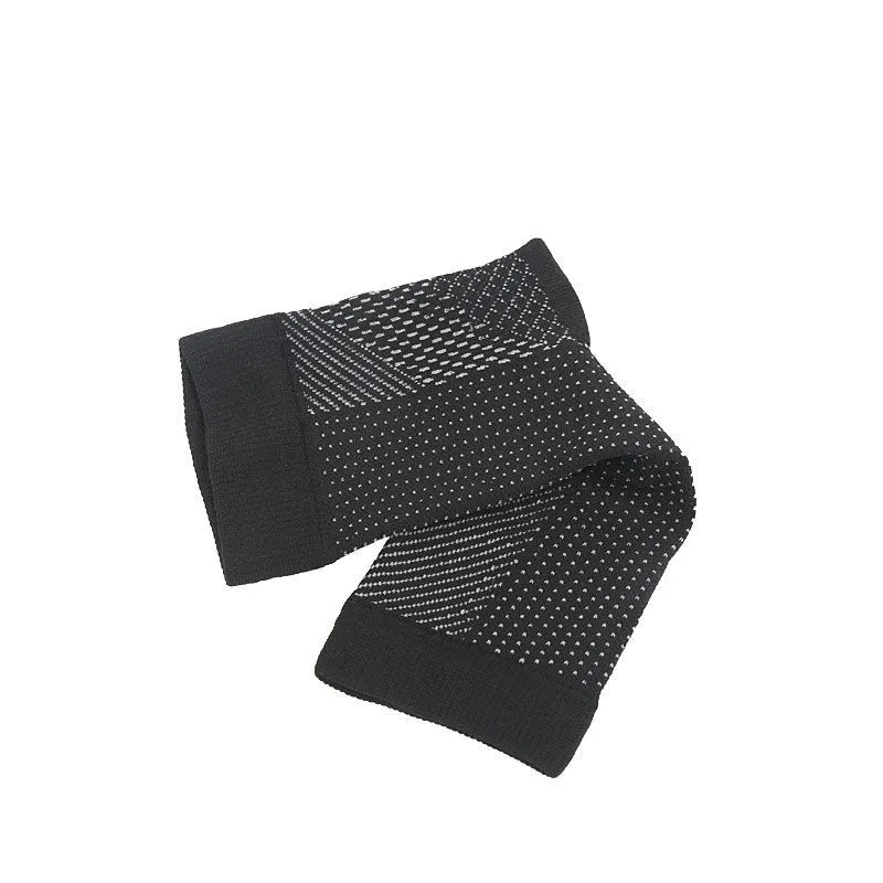 Korean-style invisible pressure sports foot sock in white, short tube nylon compression design for basketball