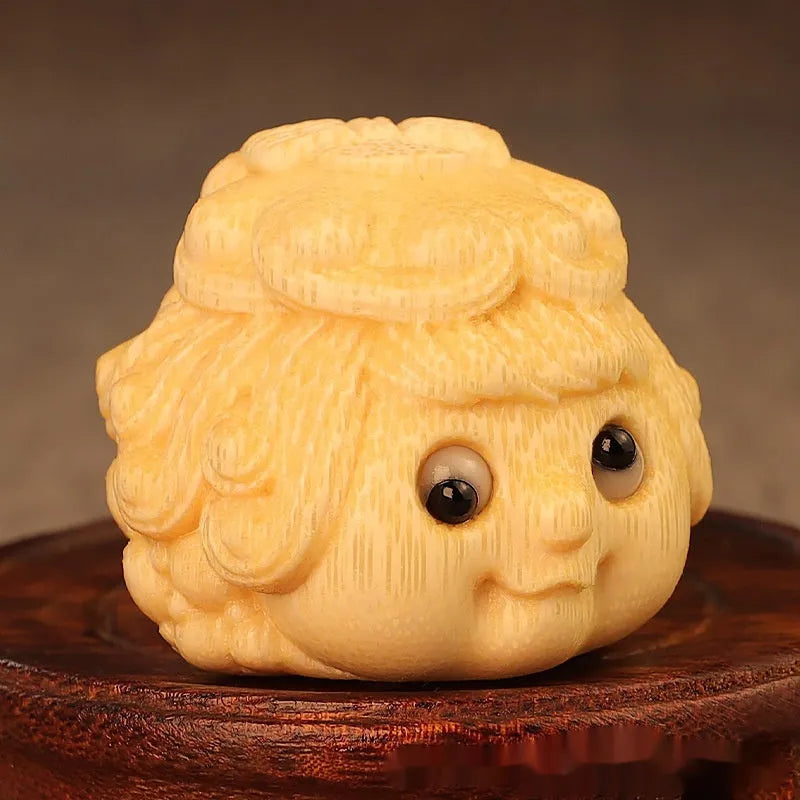 Solid bamboo carved golden Princess Toad ornament measuring 5.0cm, a cute style decorative figurine.