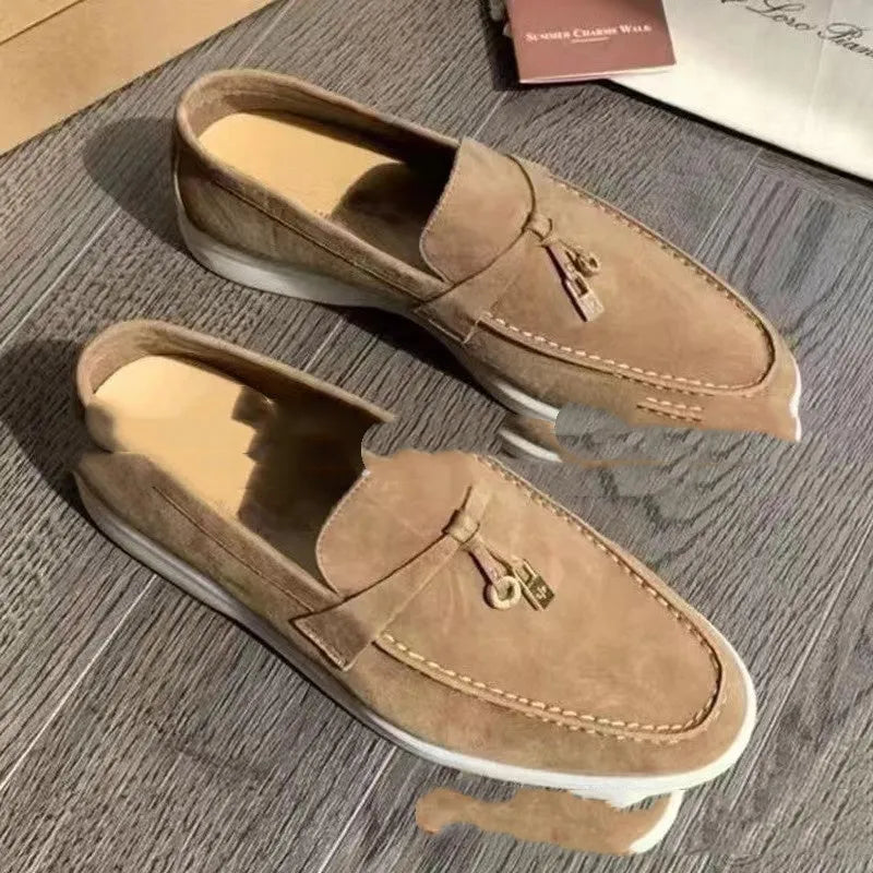 Gommino slip-on loafers with artificial PU upper, rubber sole, and round steel-reinforced toe cap