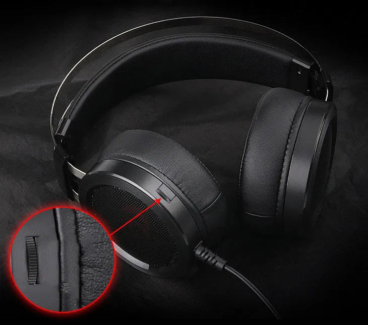 Black wired computer gaming headset with 2-metre cable and 3.5mm interface plug