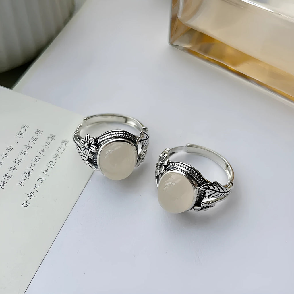 Adjustable opening copper vintage ring with imitation white chalcedony stone and U-shaped design
