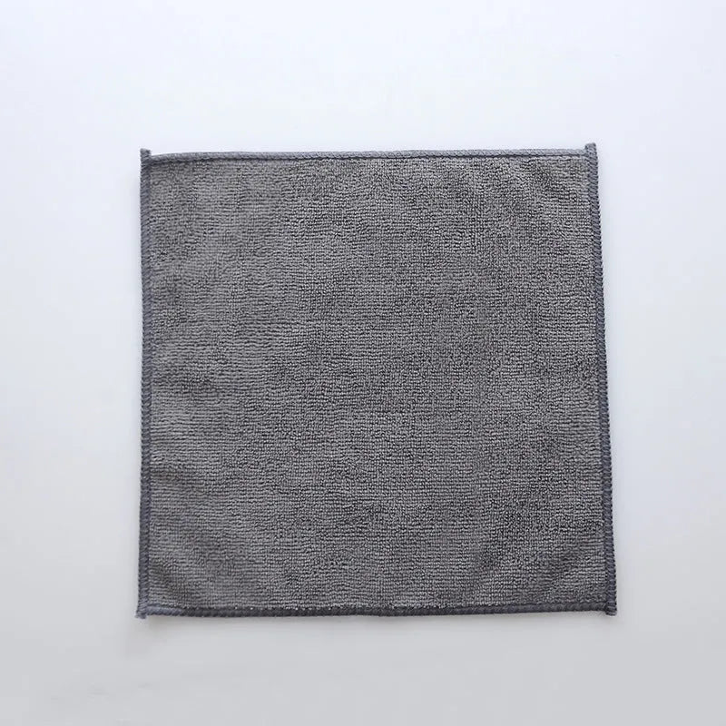 Grey 25cm by 25cm microfibre kitchen cleaning cloth for oil-resistant pot and bowl cleaning