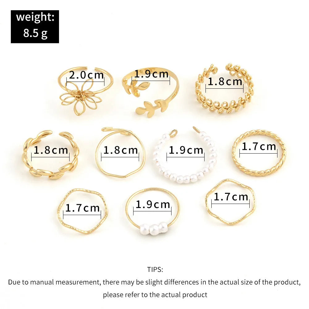 Women's openwork flower ring set with glossy gold finish and floral design