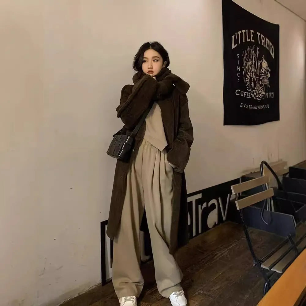 Women's brown casual sports suit with loose-fitting long sleeve top and trousers