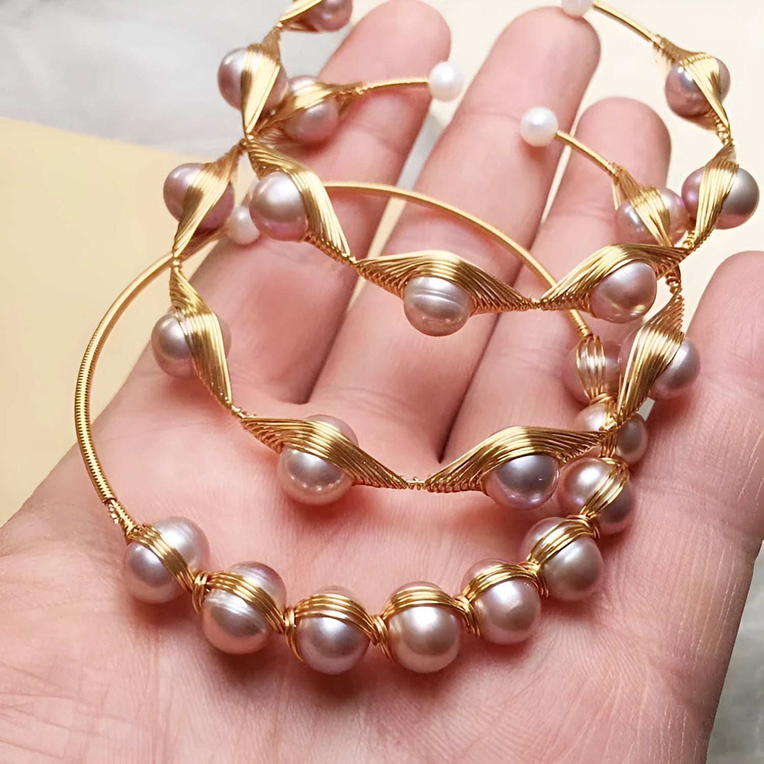 Women's fashion freshwater pearl bracelet unisex travel commemoration gift