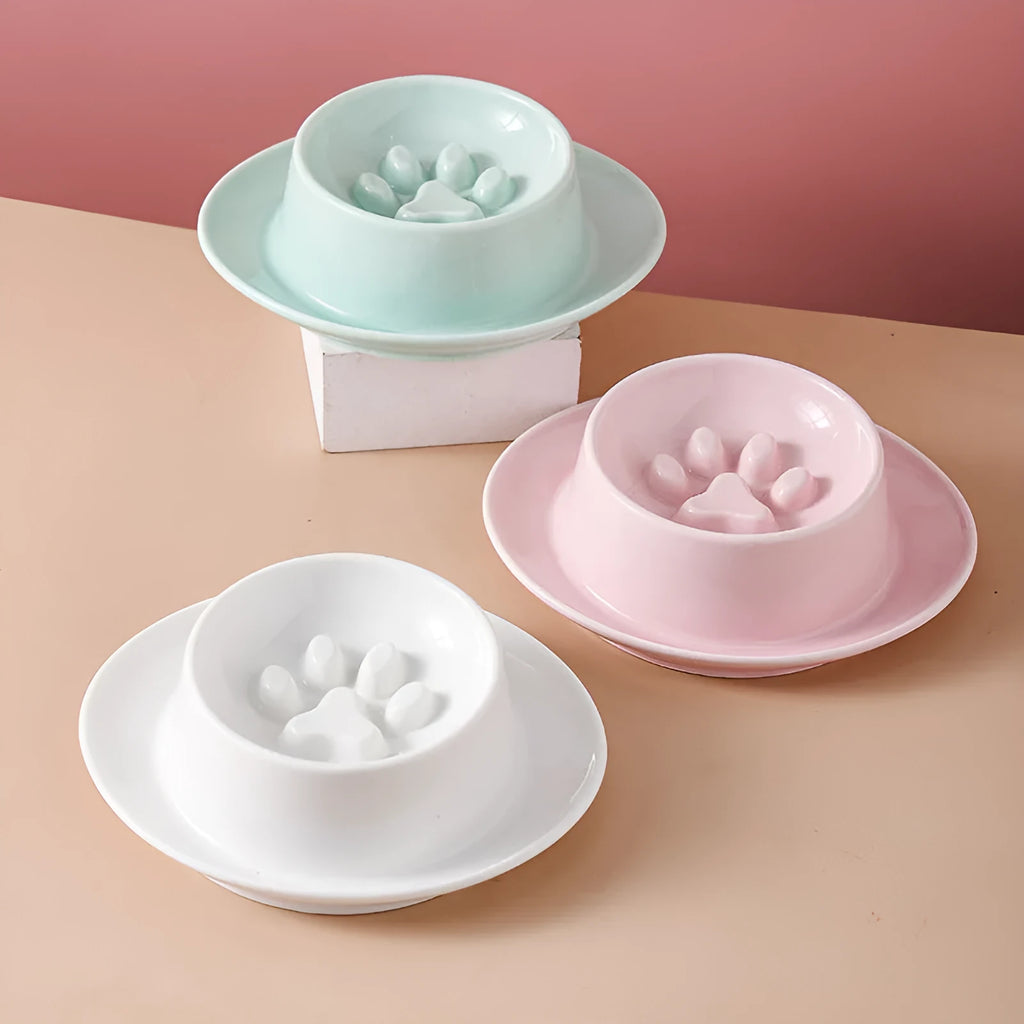 Ceramic anti-choking slow food pet bowl in green with raised centre design