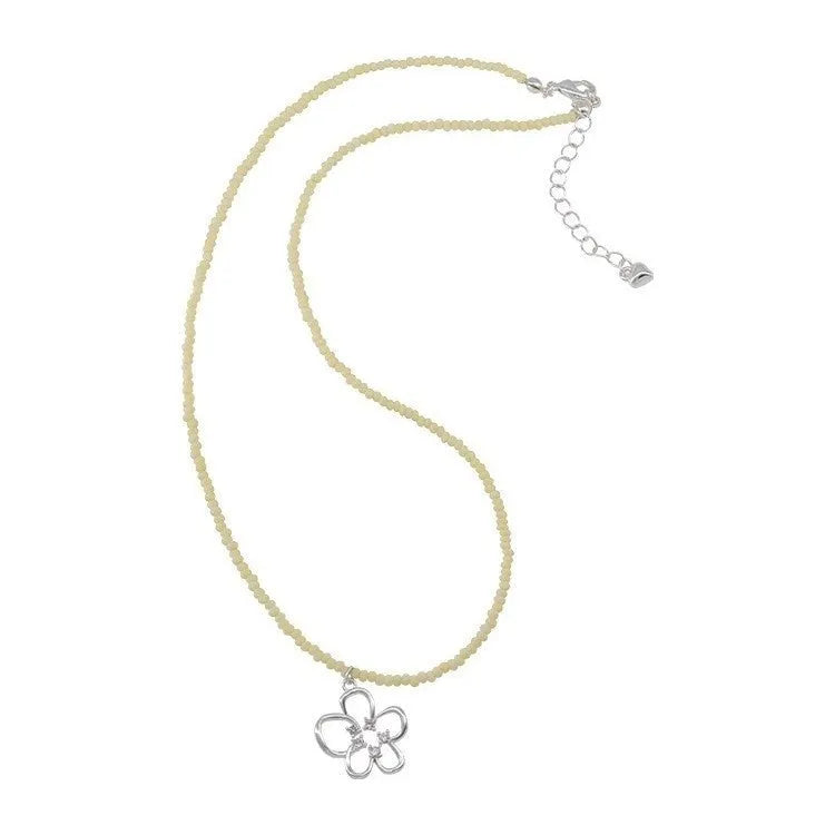 Women's beaded hollow flower necklace in yellow beaded style with electroplated copper finish