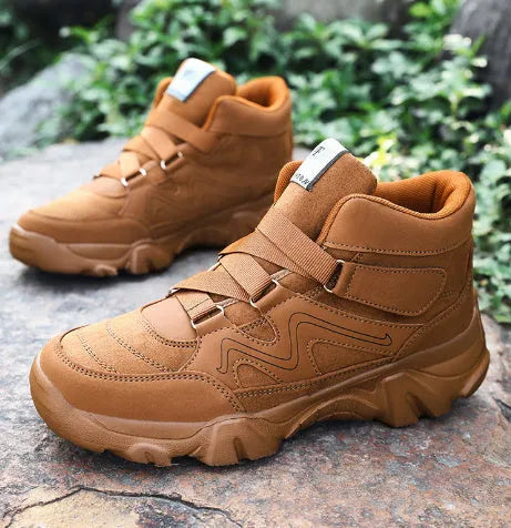 Men's leather casual shoes with rubber sole in multiple colour options