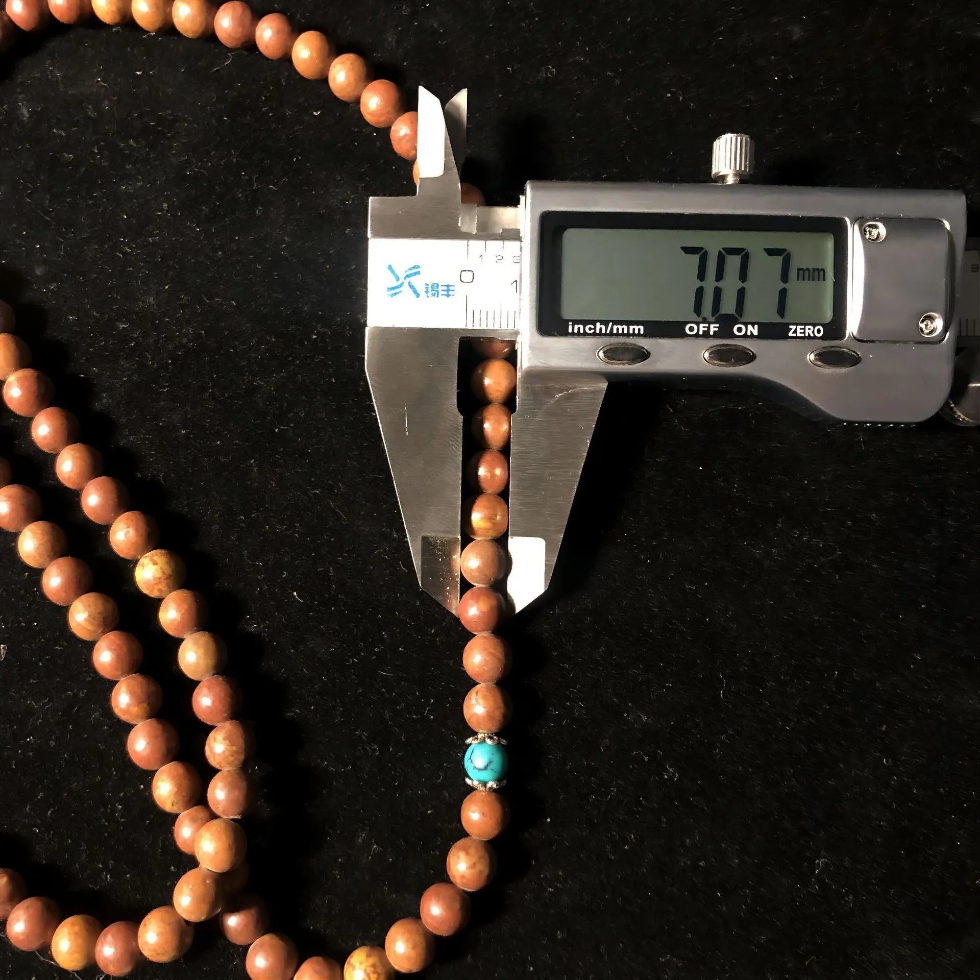 Natural Lvzhu stone bracelet, 108 hand-polished beads, 5-6mm diameter, geometric shape, unisex style