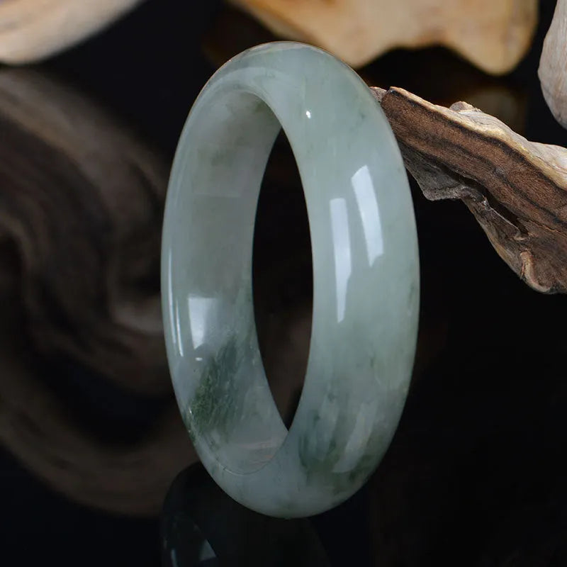 Natural Jinsi Jade round bangle bracelet in Chinese style, 58mm inner diameter