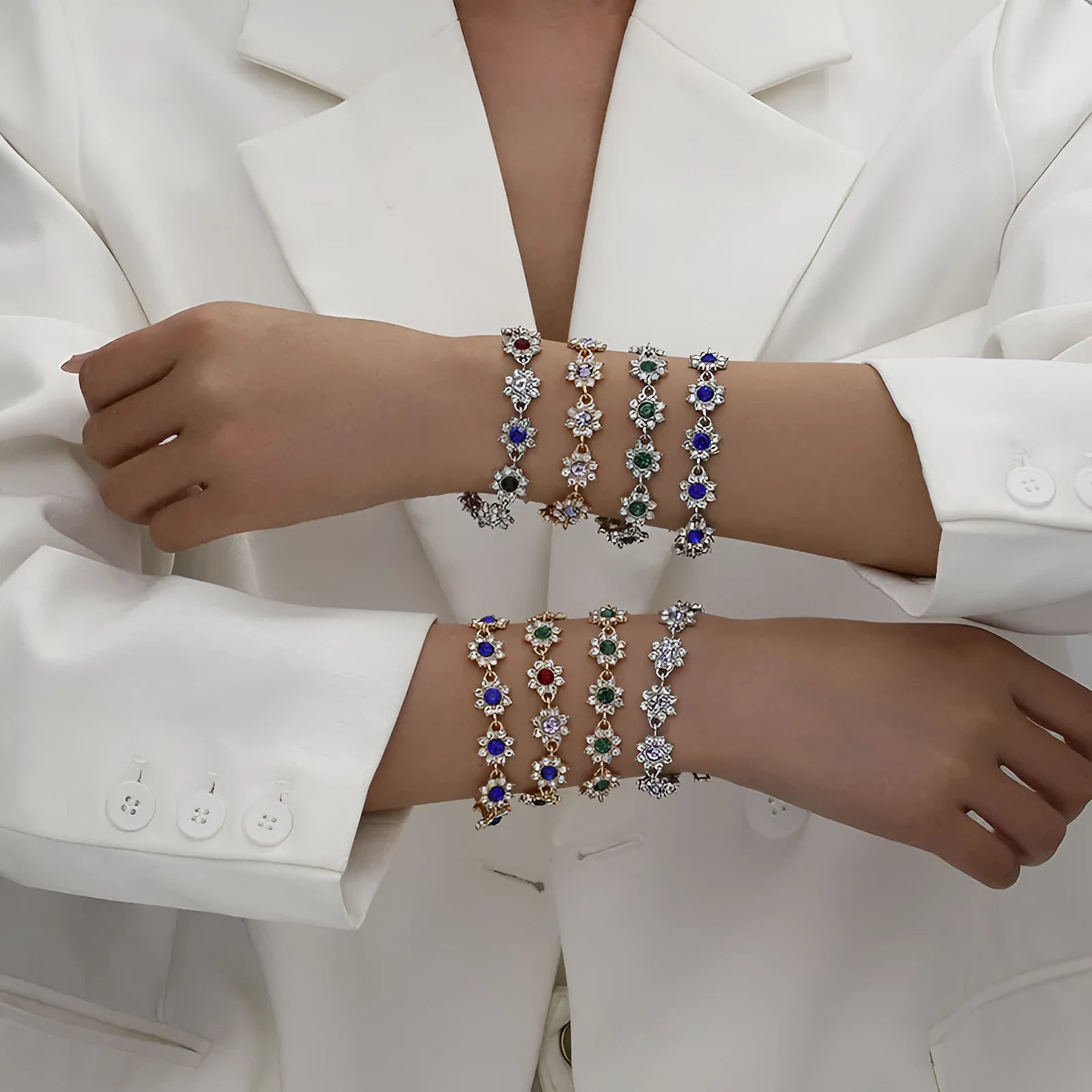 European style zinc alloy bracelet with flower design in electroplated gold and silver colours