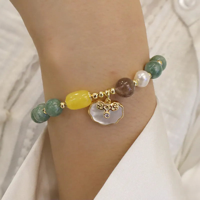 Natural green jade shell bracelet, casual women's jewellery with stone beads and pendant charm