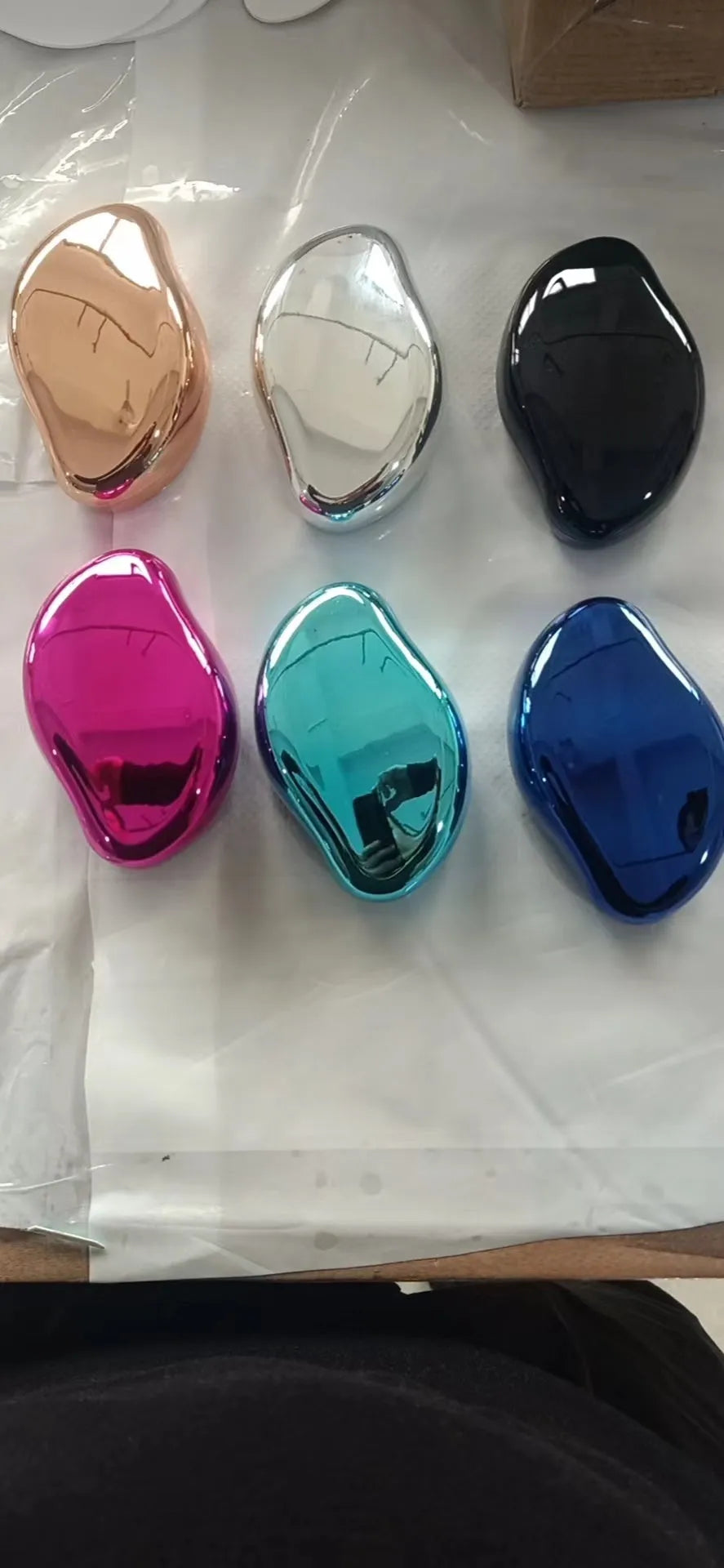 Glass shaver manual epilator for whole body hair removal and exfoliation in glossy black finish