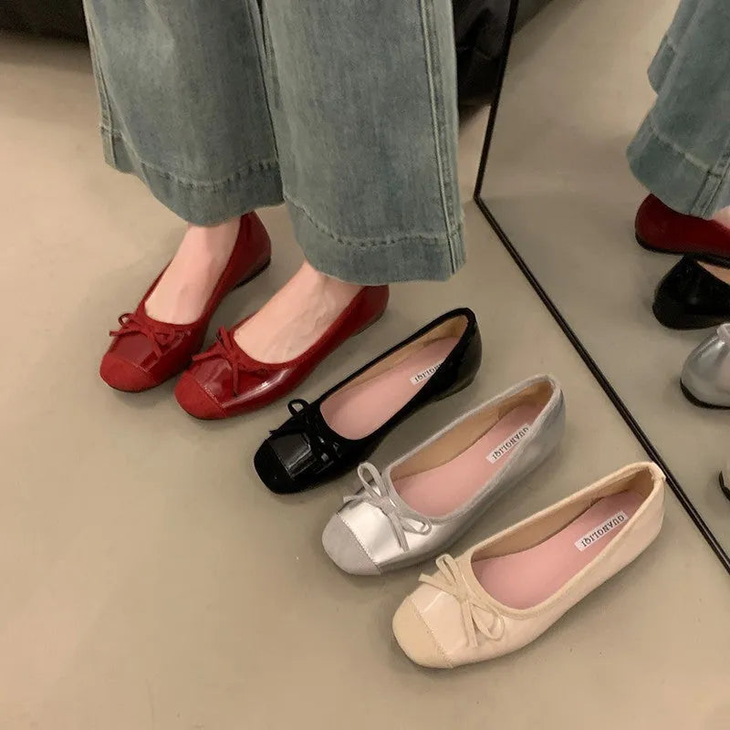 Bow detail square toe Mary Jane flats in wine red, flat mid heel 3-5cm, PU upper, rubber sole