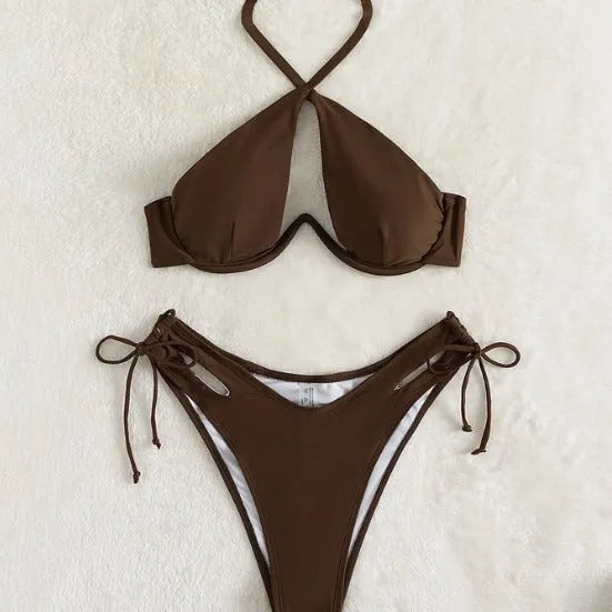 Women's halter bikini set in solid colour with backless style and briefs
