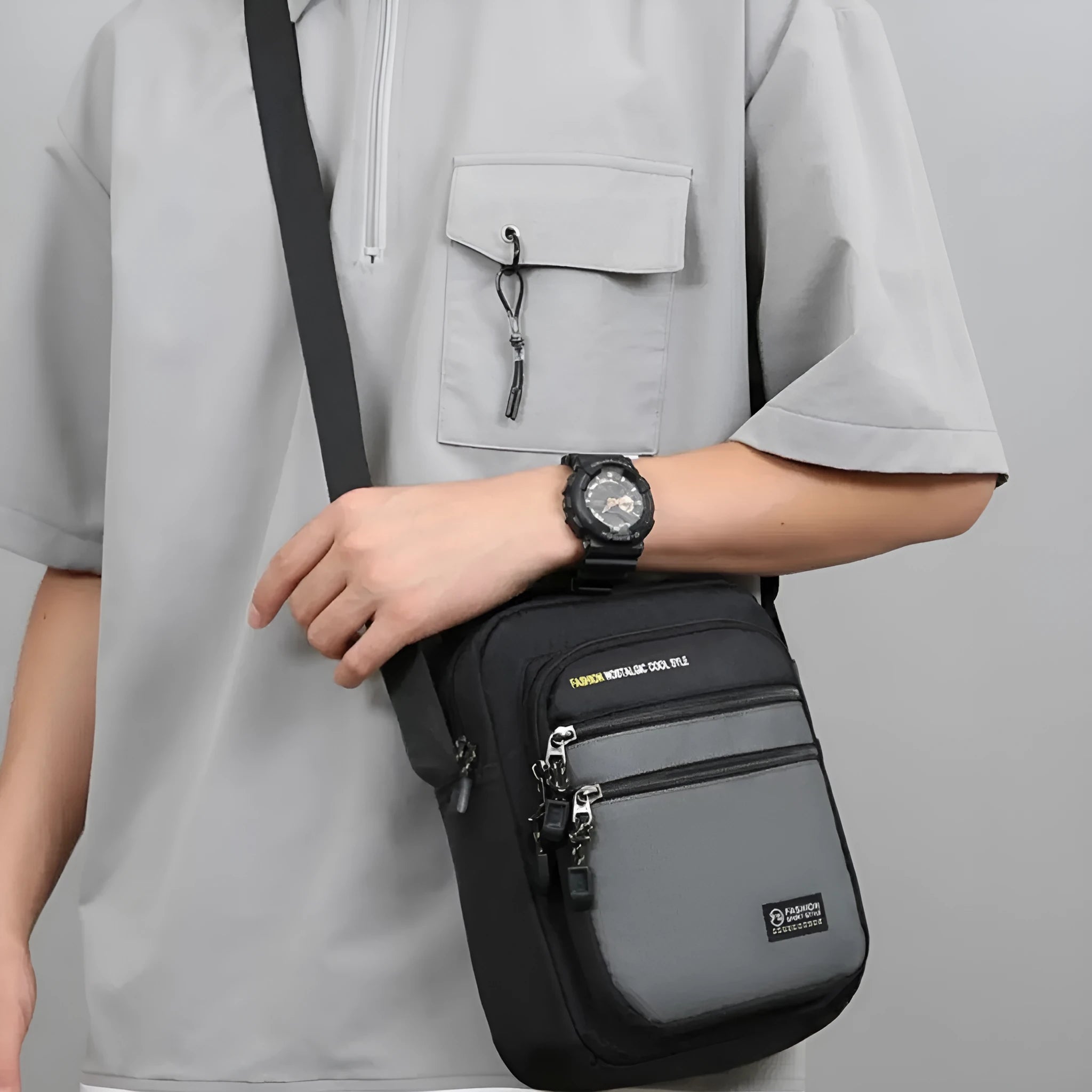 Men's waterproof nylon crossbody shoulder bag in urban simplicity style with burden reduction function