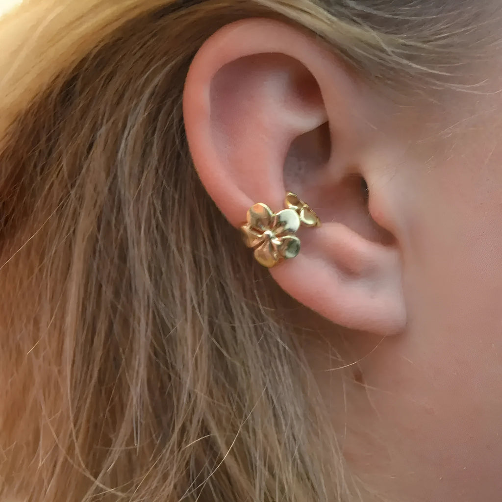 Gold starfish conch shell earrings for women with electroplated finish