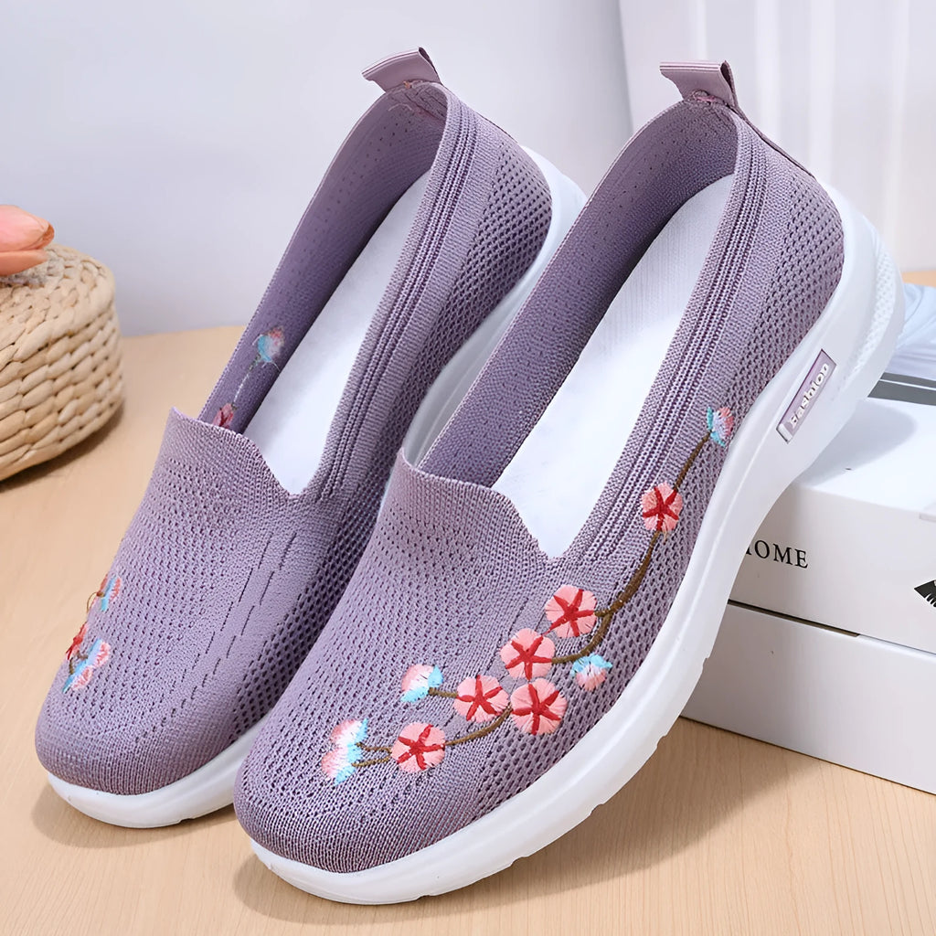 Women's embroidered flying woven sports pumps with anti-slip sole, low heel, available in black, gray, purple, wine red, sizes 36-42