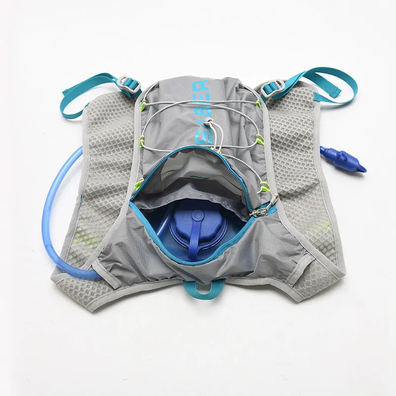 Multifunctional nylon running backpack with safety reflective elements in a solid colour, under 20L capacity for hiking and cycling