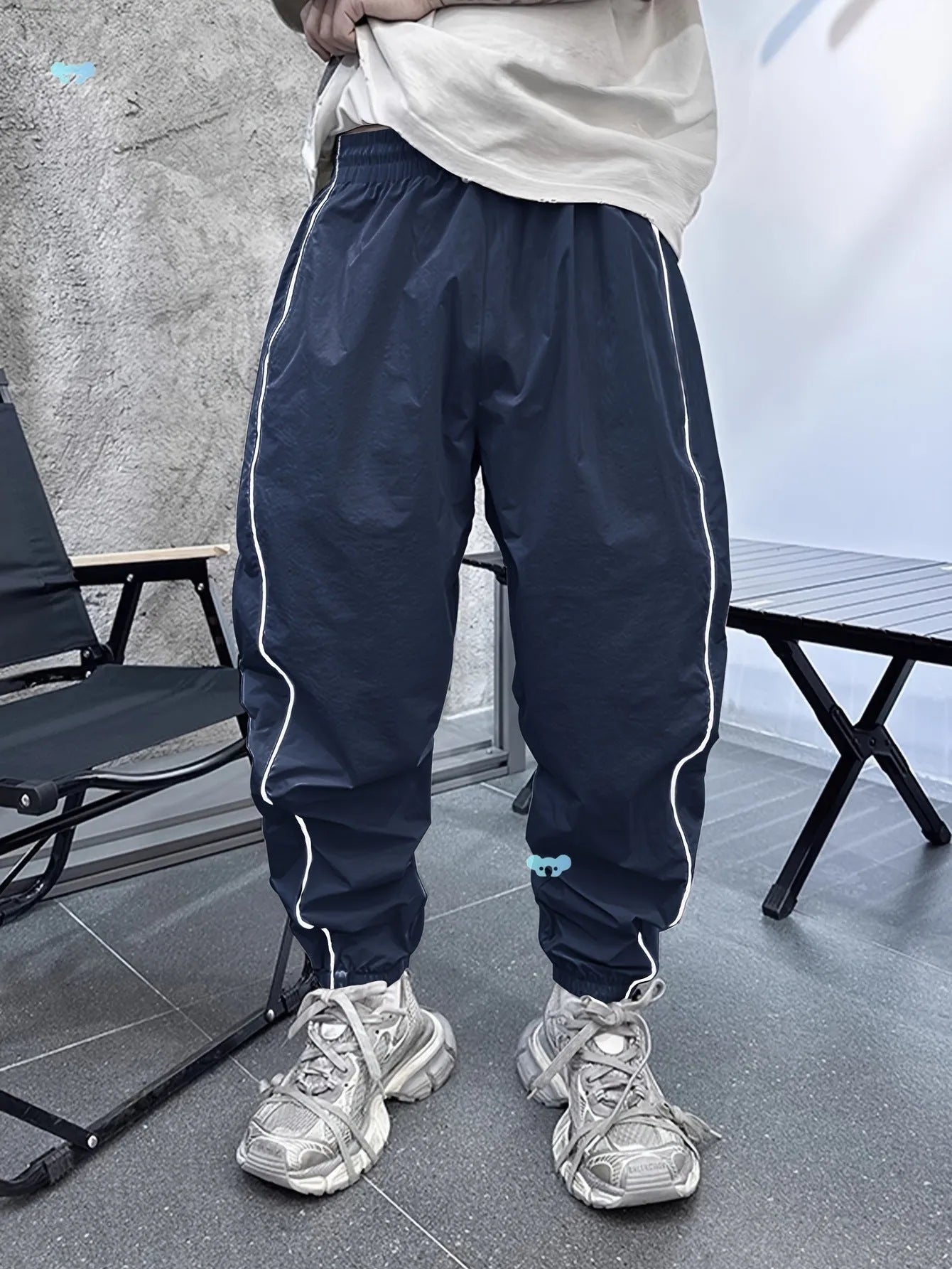 Men's loose-fit casual cropped trousers in bamboo fibre, shown in one of six colour options.