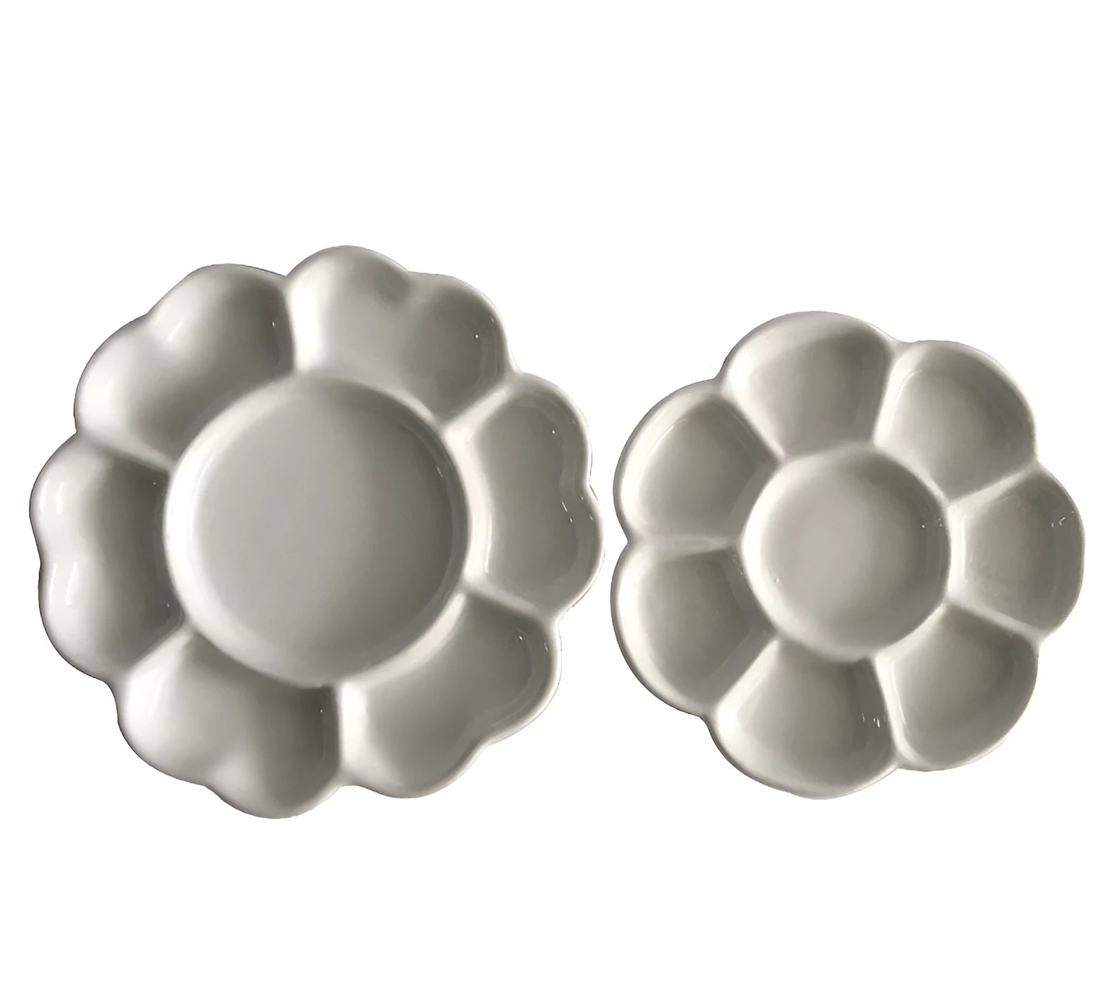 White ceramic plum blossom shaped painting palette for watercolour, acrylic and oil paints