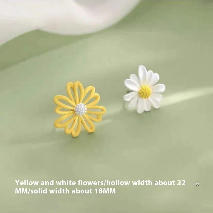 Alloy flower stud earrings in three two-tone colour combinations: white and green, yellow and white, blue and orange
