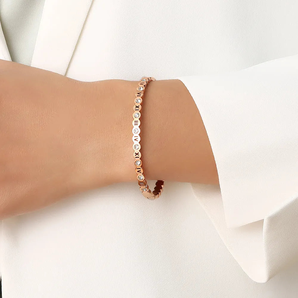 Titanium steel Korean style bracelet with numeric elements in gold, rose gold or steel colour