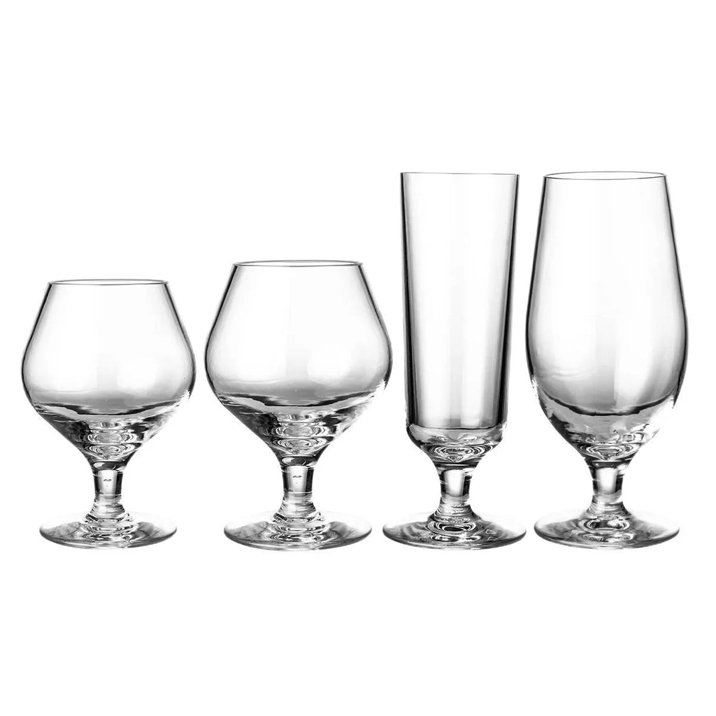 Modern clear plastic wine glass with simple design, shown in 300ml and 550ml sizes.