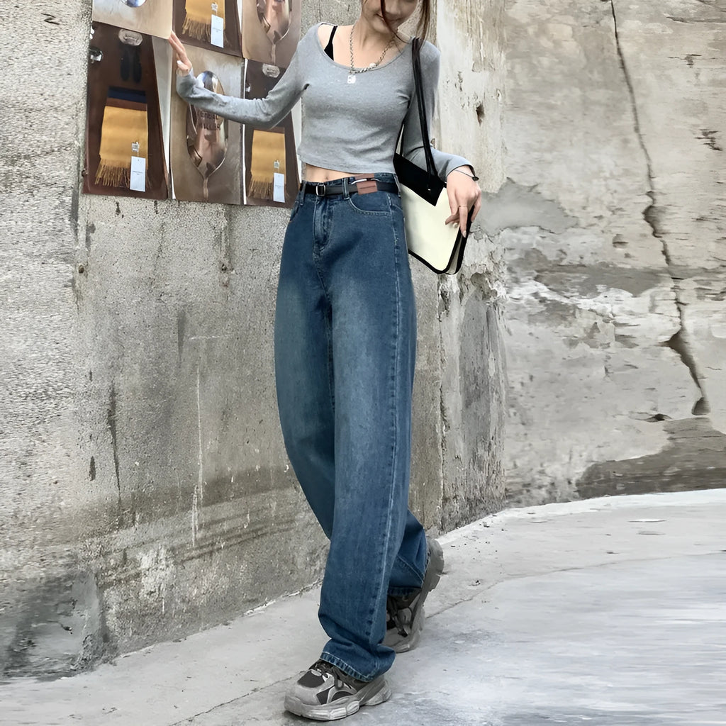 Women's retro straight jeans in retro blue with high waist and straight leg