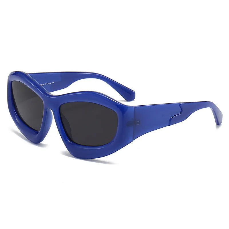 Unisex concave shape sunglasses with bubble design in black frame and black grey lens for outdoor sun protection