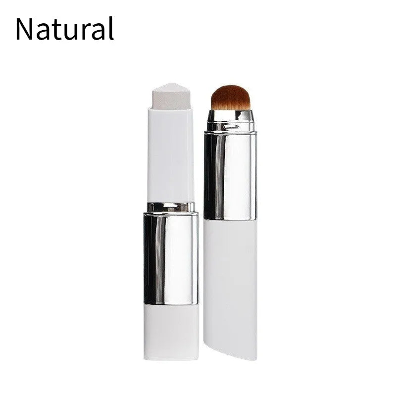Blanc removable-head foundation brush with synthetic bristles for cream and liquid makeup application.
