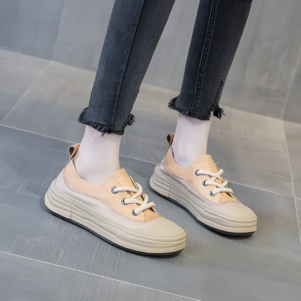 Women's leather platform sneakers in matcha green with round toe and lace-up design
