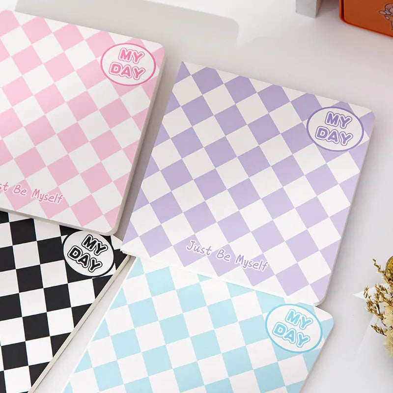 Manual ledger notebook with 100 pages of 80g Daolin paper, wireless binding, checkerboard square cover pattern