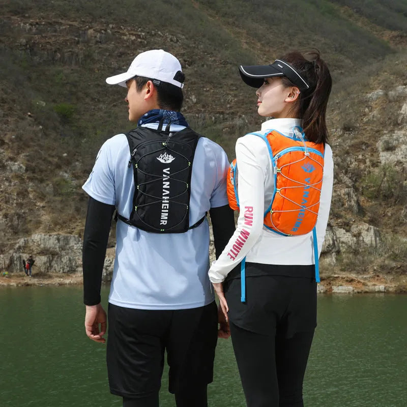 Ultra-light cross-country outdoor backpack in solid colour with waterproof fabric and air pillow belt