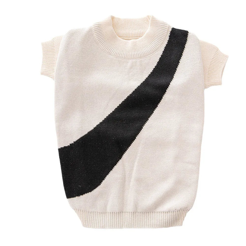 Casual-style knitted wool dog sweater for corgis and poodles shown in assorted colours.