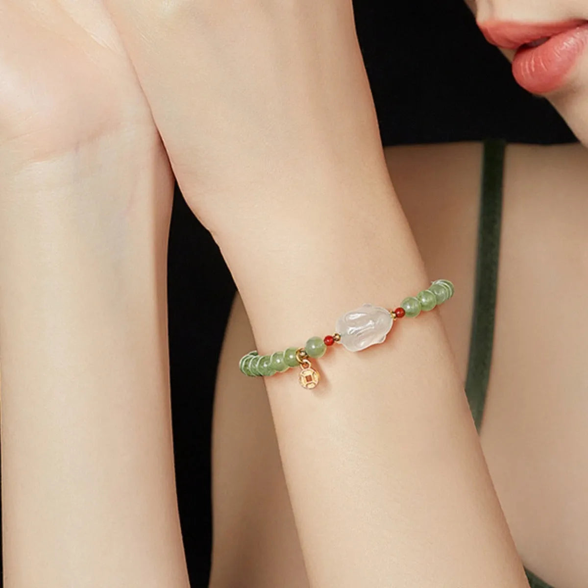 Handmade Hetian jade rabbit bracelet for women in glass or coloured glaze sweet style gift box